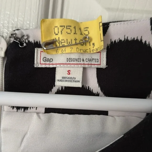 Gap Polka Dot Sleeveless Sheath Dress - Picture 3 of 3